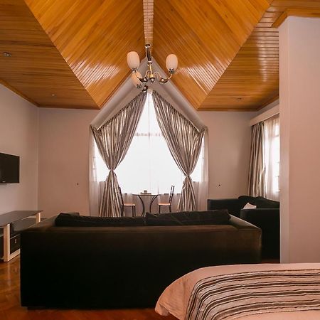 Meltonia Luxury Suites Nairobi Buitenkant foto
