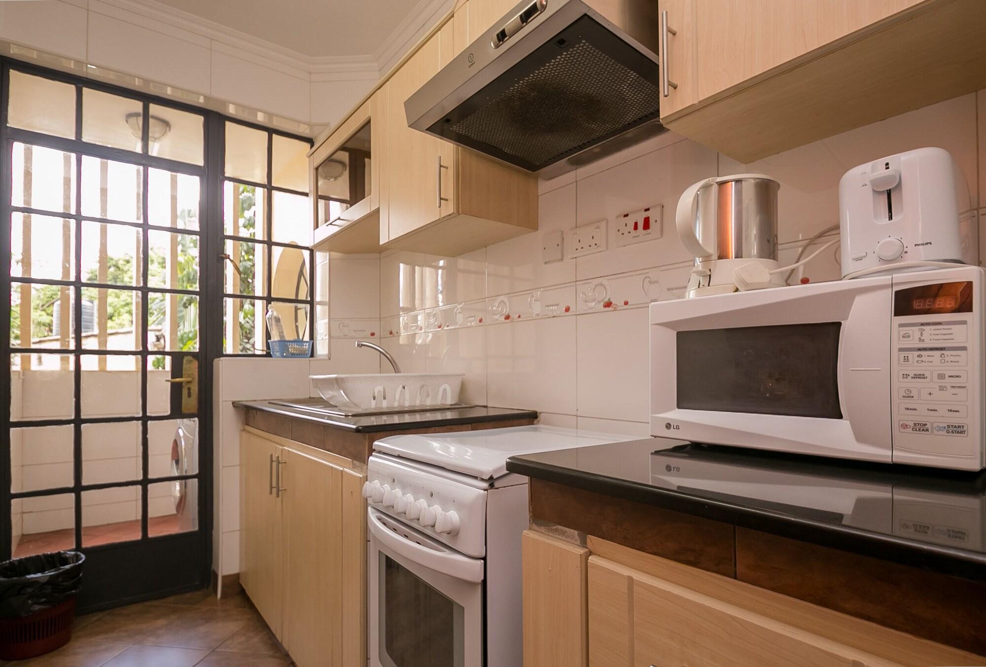 Meltonia Luxury Suites Nairobi Buitenkant foto