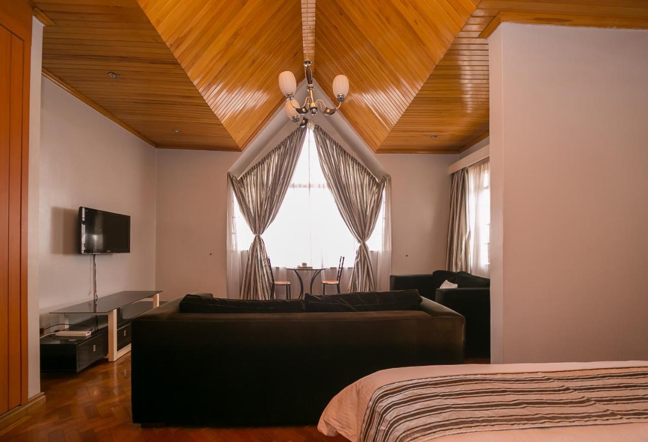Meltonia Luxury Suites Nairobi Buitenkant foto